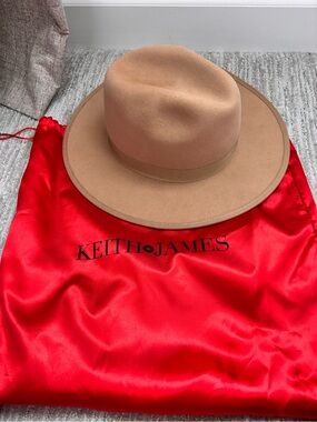 Tan Wide-Brim Wool Fedora Hat